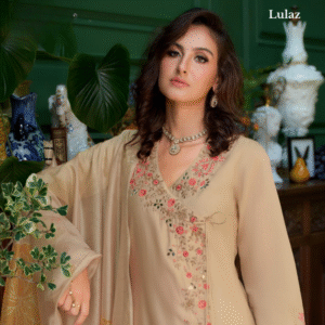 Roman Silk -Beige With Peachprint Set